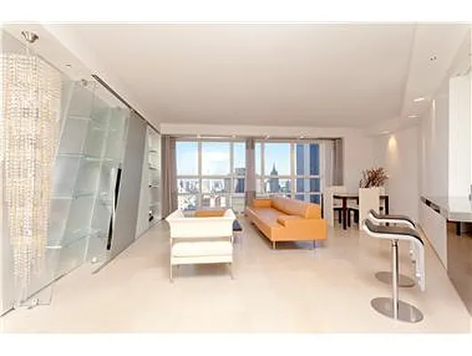 Rented by Douglas Elliman | media 14