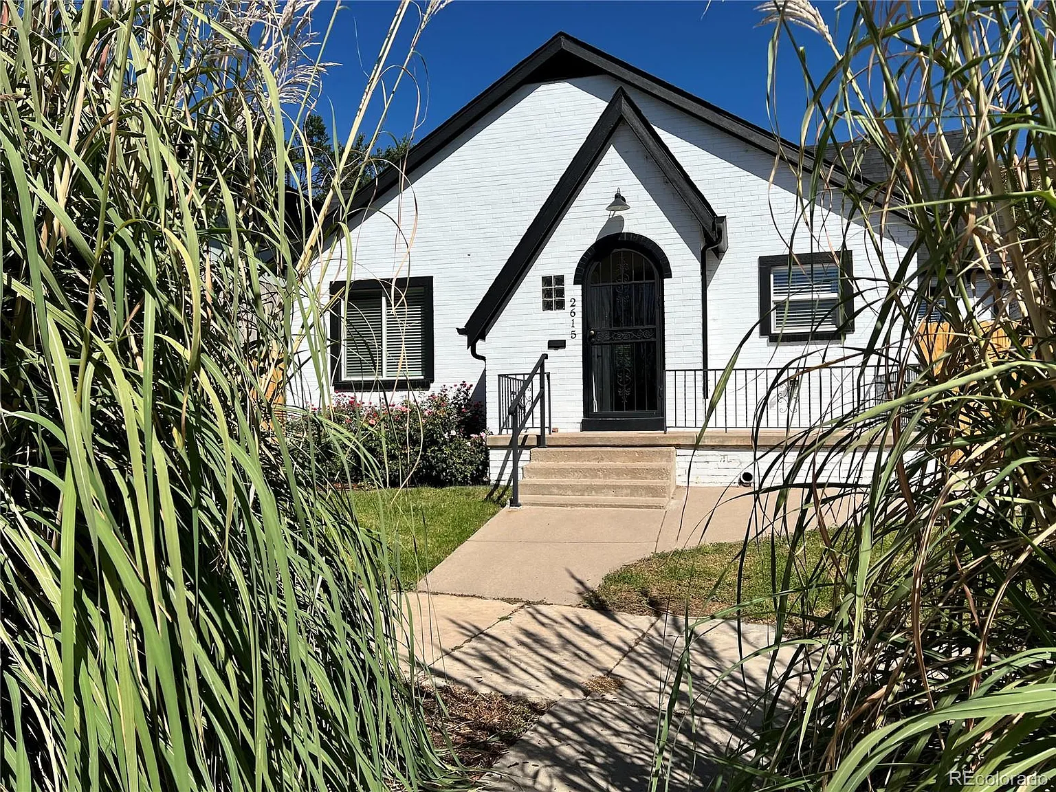 4 bed, 3.0 bath, 2075 sqft, $4,950 — Photo 1