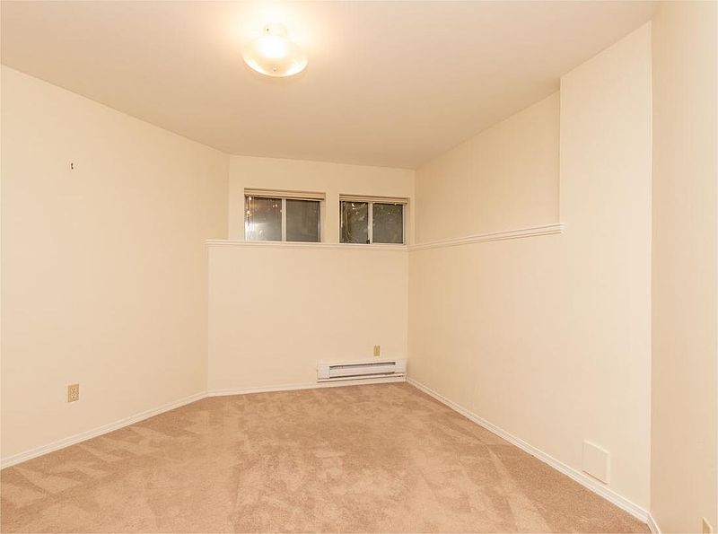 West Vancouver House for rent - 2 Bedrooms — photo 2