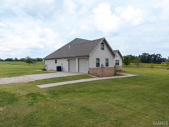 4th image of 12201 S Clinkenbeard Rd