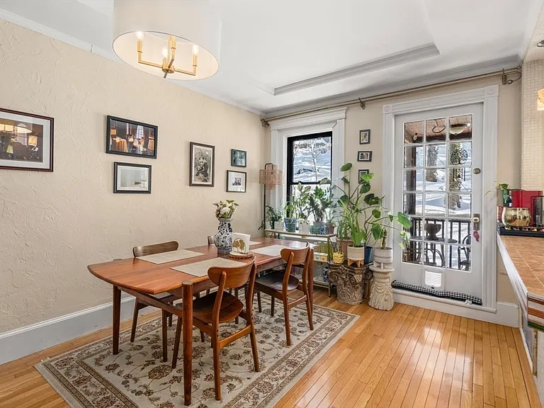 33 Westbourne Ter #4 — Photo 7