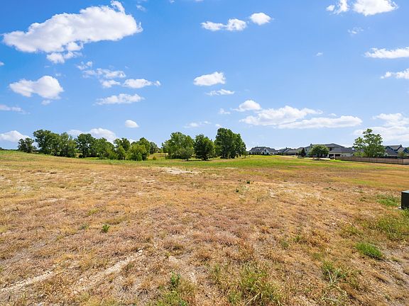 5th image of 8205 Spicewood Springs Rd