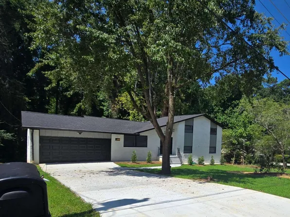 2449 Maclaren Cir, Dunwoody, GA 30360