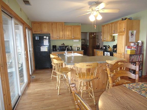 3rd image of 142 Lily Pad Ln
