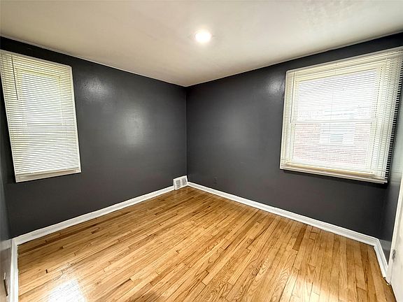 5th image of 9150 Saint Marys St