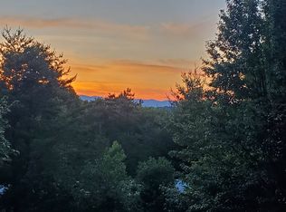 15 Cool Waters Ln, Leicester, NC 28748