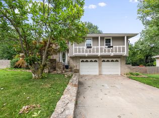 12501 W 52nd St, Shawnee, KS 66216