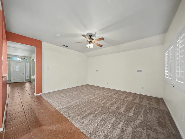 1804 Lobrecht Ct — Photo 8