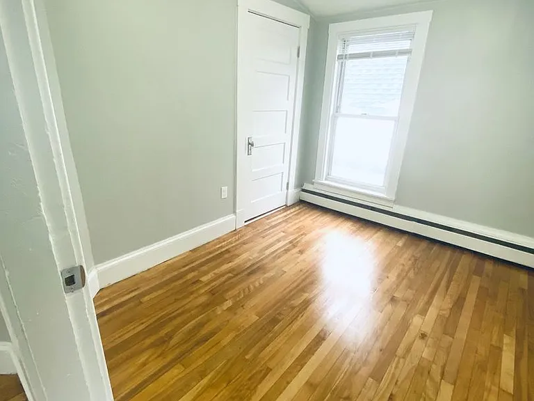 38 Water St — Photo 16