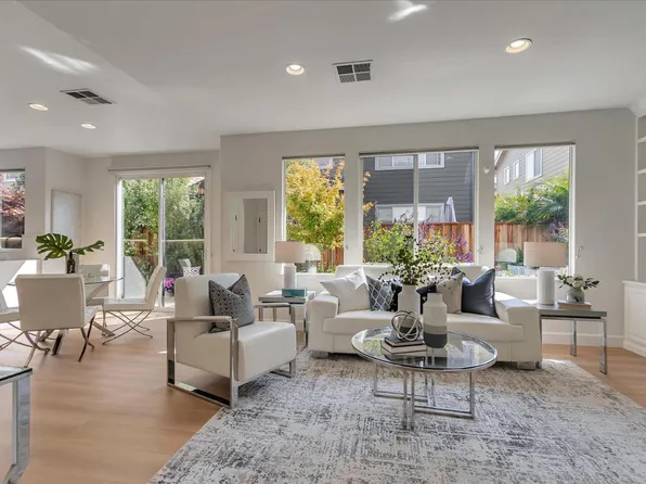 908 Oakes St, East Palo Alto, CA 94303