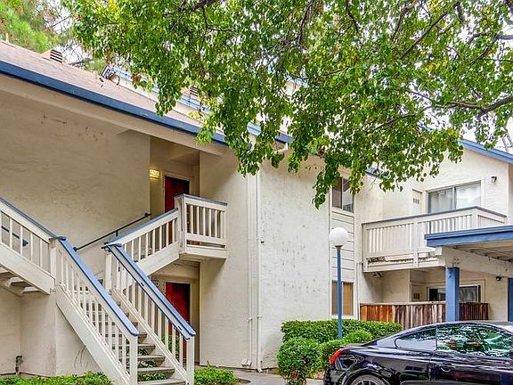 4th image of 2261 Summerton Dr #32