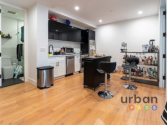 2nd image of 19 E 31st St #2B