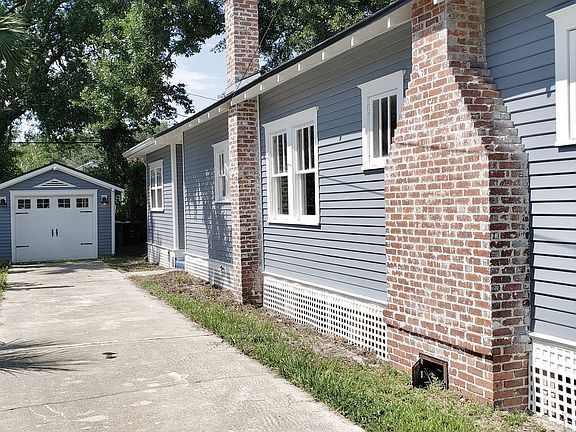 3rd image of 2311 Dellwood Ave