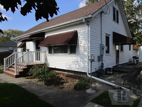 2nd image of 501 E Pierce Ave