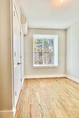 4th image of 1352 Jefferson Ave #2E