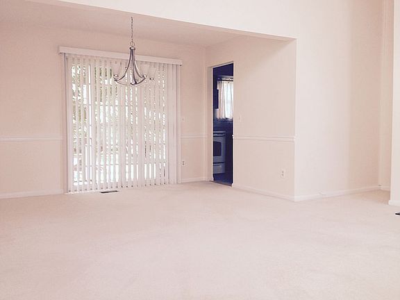 5th image of 7 Gelsey Ln