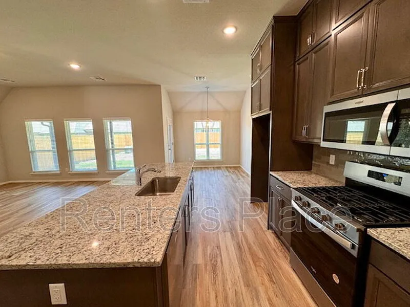 4 bed, 3.0 bath, 2183 sqft, $2,795 — Photo 2