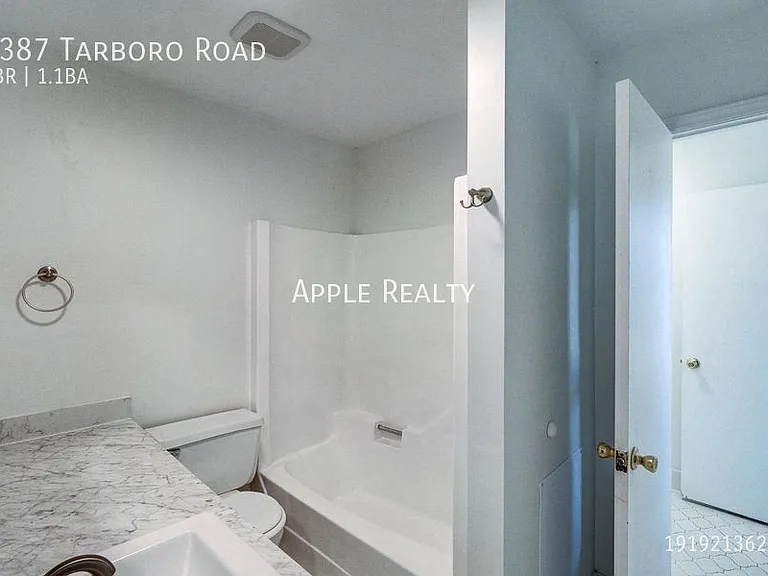 1387 Tarboro Rd — Photo 15