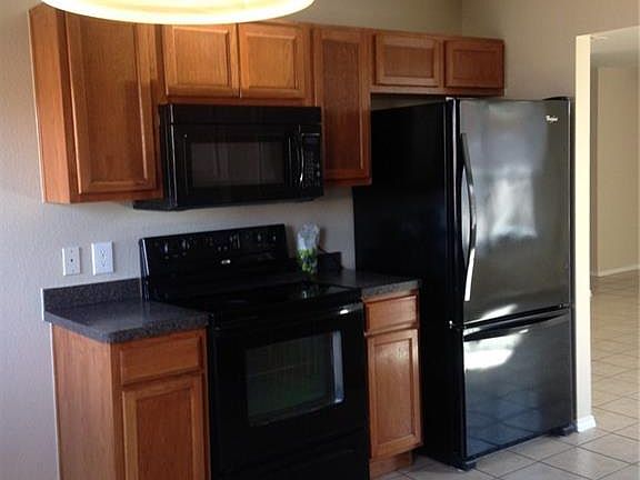 5th image of 2035 Sunny Side Dr