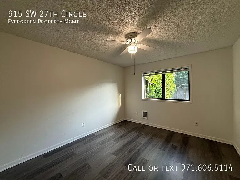 915 SW 27th Cir — Photo 19
