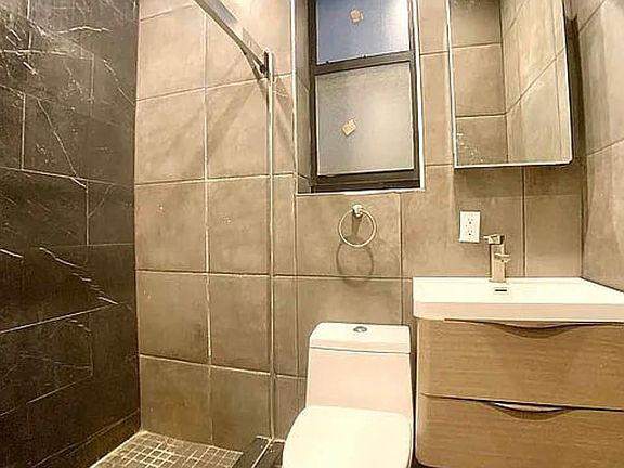 4th image of 542 W 159th St #3