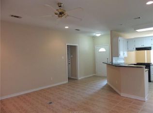 3718 Chantal Cir, College Station, TX 77845