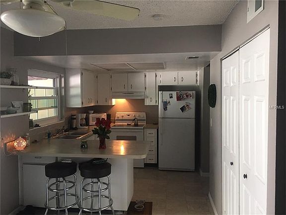 2nd image of 7109 Hernando Ct