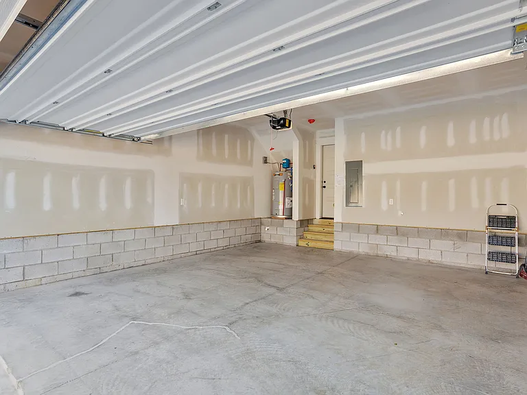 2036 Maple View Ln — Photo 29