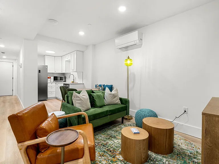 18 Benedict St #10 — Photo 6