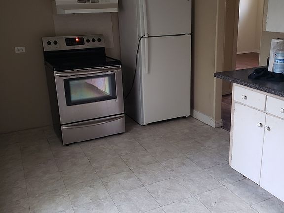 5th image of 1613 Jasmine Ave