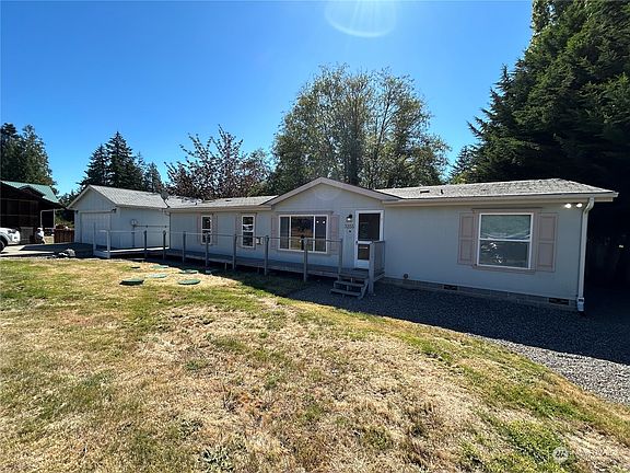 3rd image of 3255 NE Arizona Street