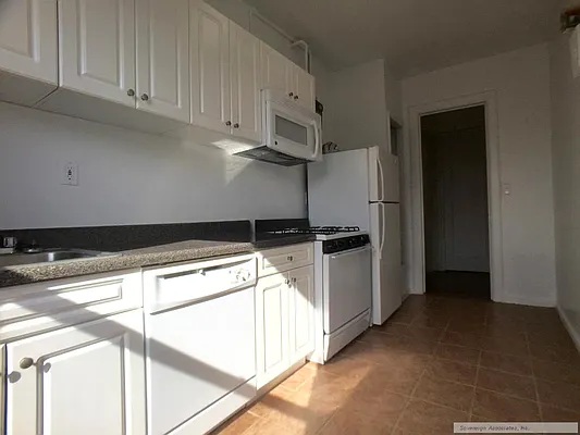 Rented by Sovereign Associates | media 4