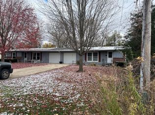 11811 Mill St, Huntley, IL 60142