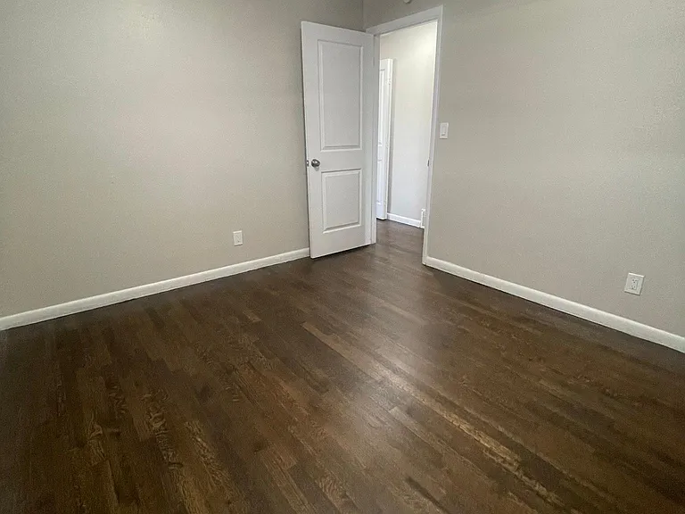 634 W Crestline Ave — Photo 9