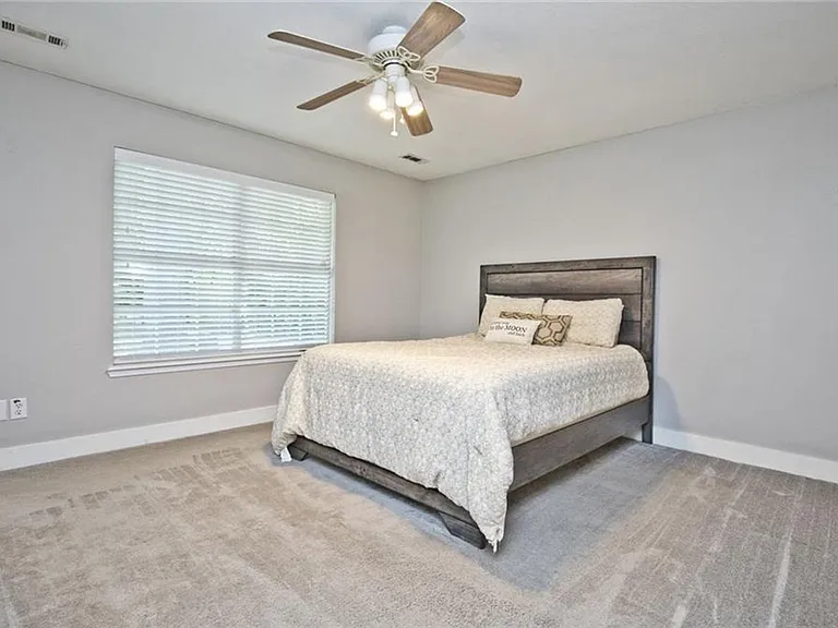 1018 N Lonnie Ave — Photo 19