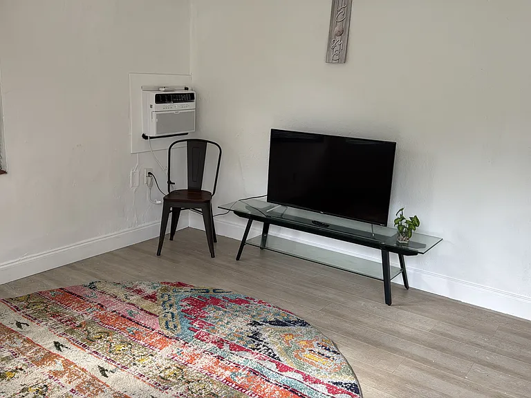 729 SW 4th Ct #1 — Photo 10