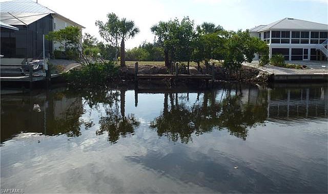 1st image of 3294 Pine Tree Dr