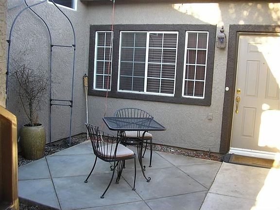 2nd image of 294 N Cypress Ave