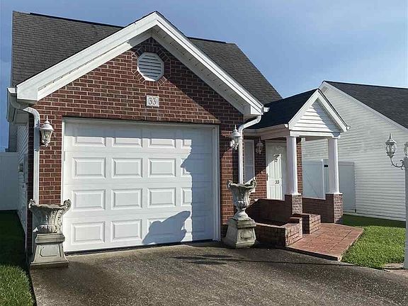 2nd image of 33 Osage Dr