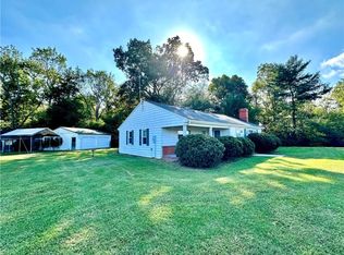 1968 Fruit Plain Rd, Callao, VA 22435