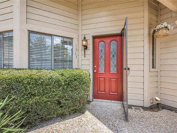 3rd image of 1623 Sutters Mill Dr