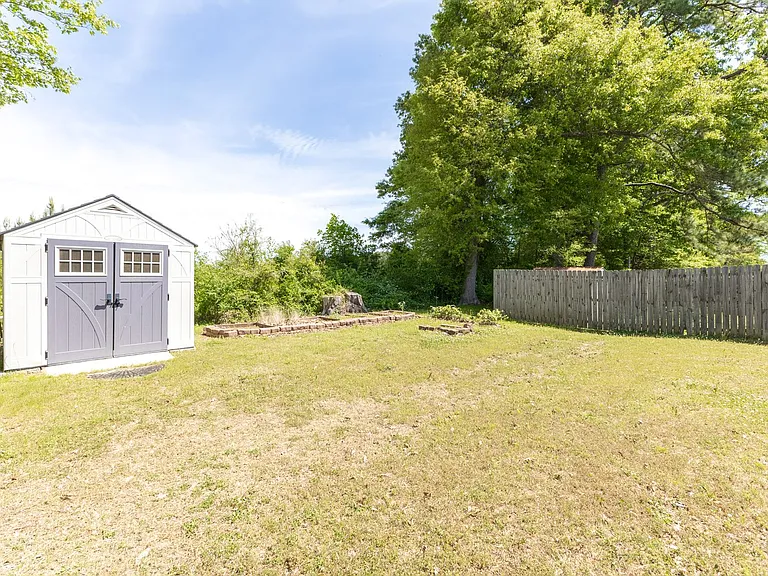 163 Sedgewick Dr — Photo 24