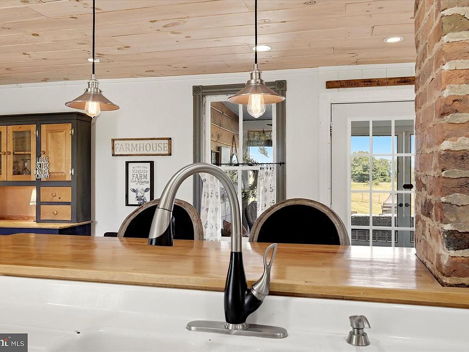 34th image of 625 Riverbend Rd
