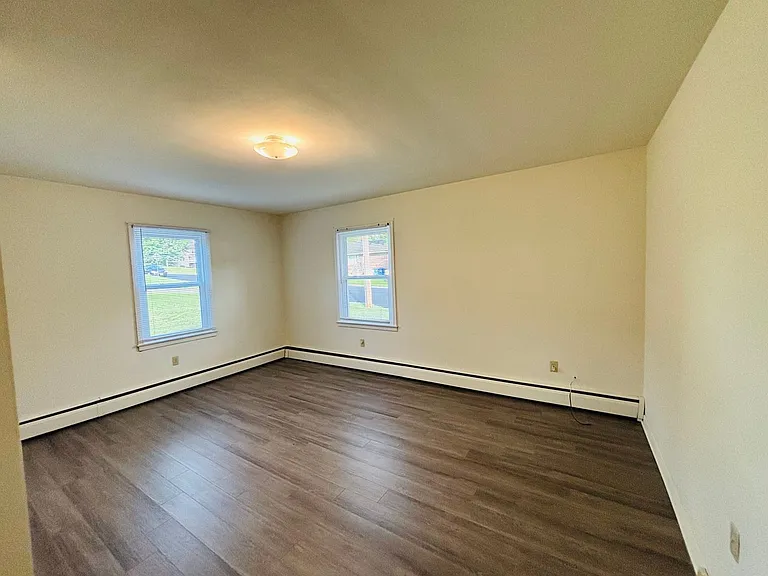 188AB - 315 Reynolds Ave. DM — Photo 16