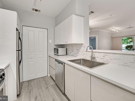 5th image of 12913 Alton Sq APT 119