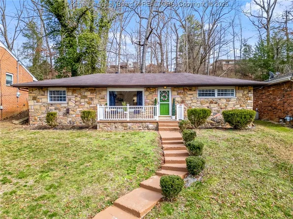 3136 Ferguson Rd, Huntington, WV 25705