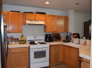 827 Moby Dick Ln, Oxnard, CA 93030