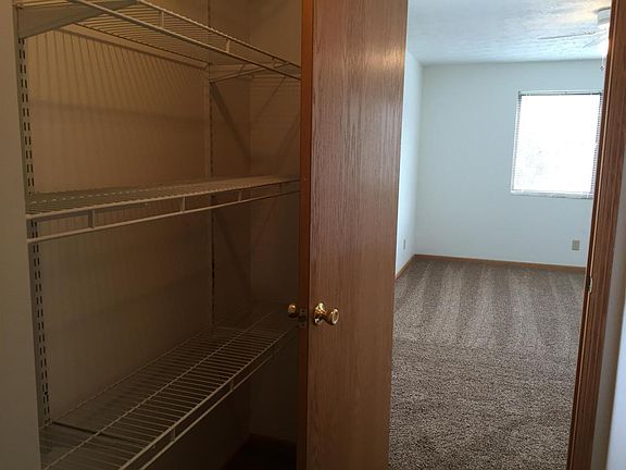 4th image of 3623 Packard St APT 38