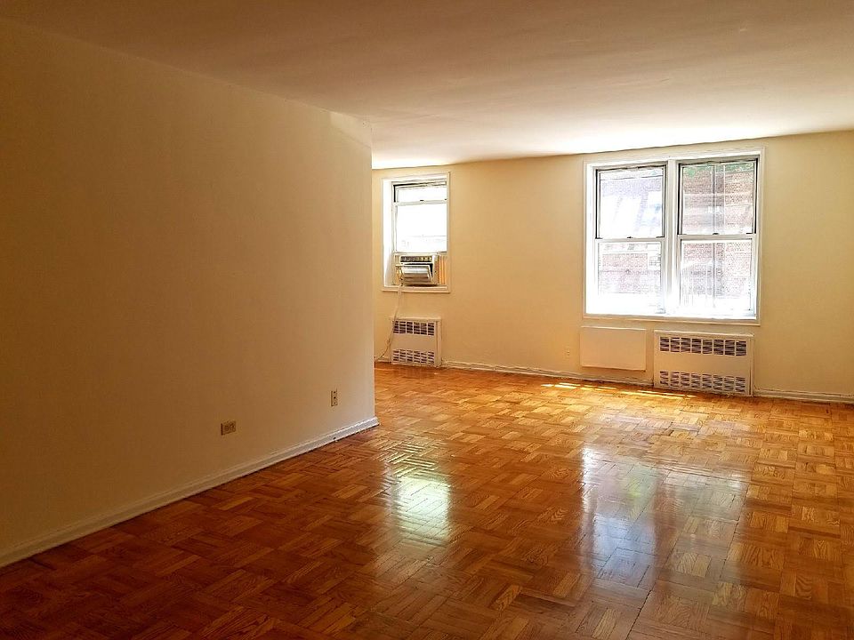 1st image of 13520 82nd Ave APT 1J