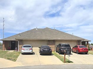 5 Lombardy Pl, Clinton, OK 73601